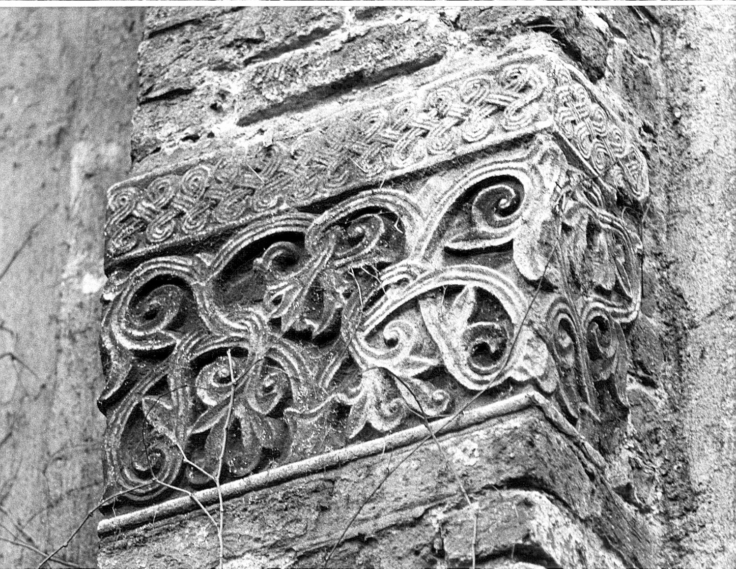 capitello, opera isolata - bottega lombarda (sec. XII)