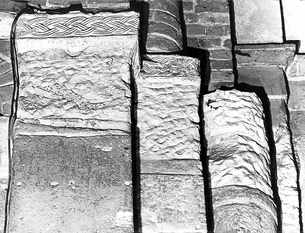 abaco di capitello, serie - bottega lombarda (sec. XII)