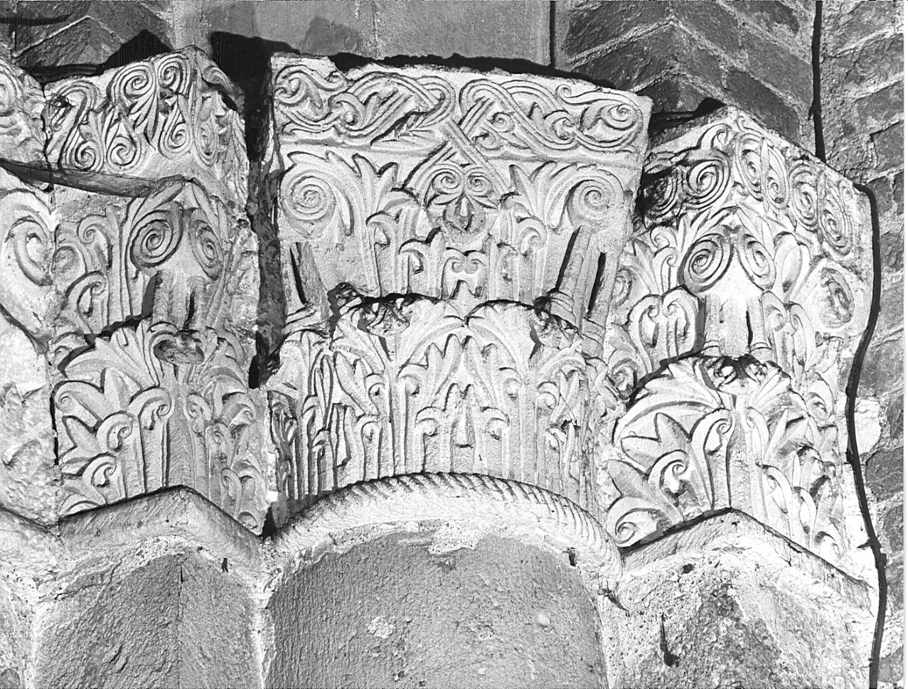 capitello, serie - bottega lombarda (sec. XII)