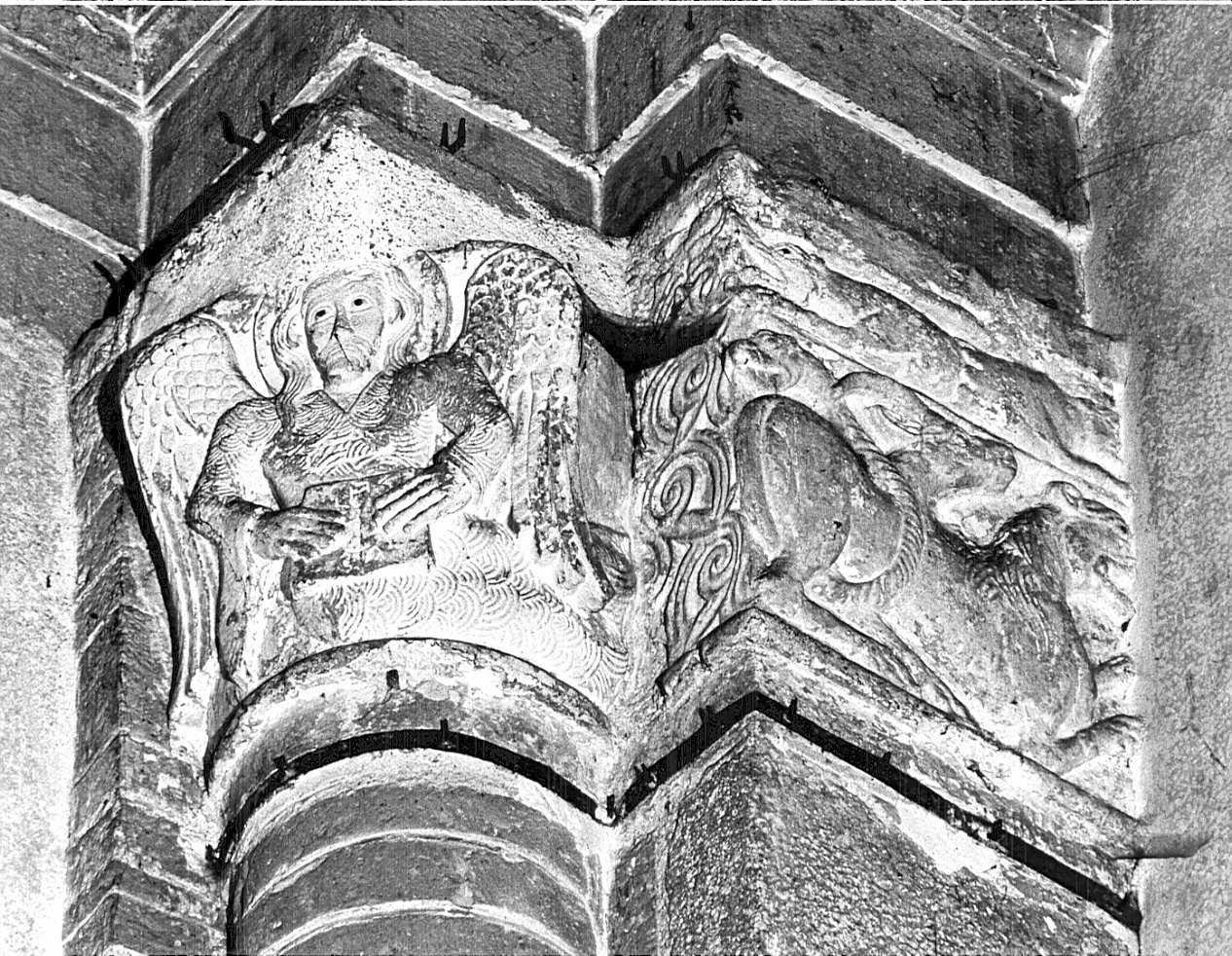 capitello, serie - bottega lombarda (sec. XII)