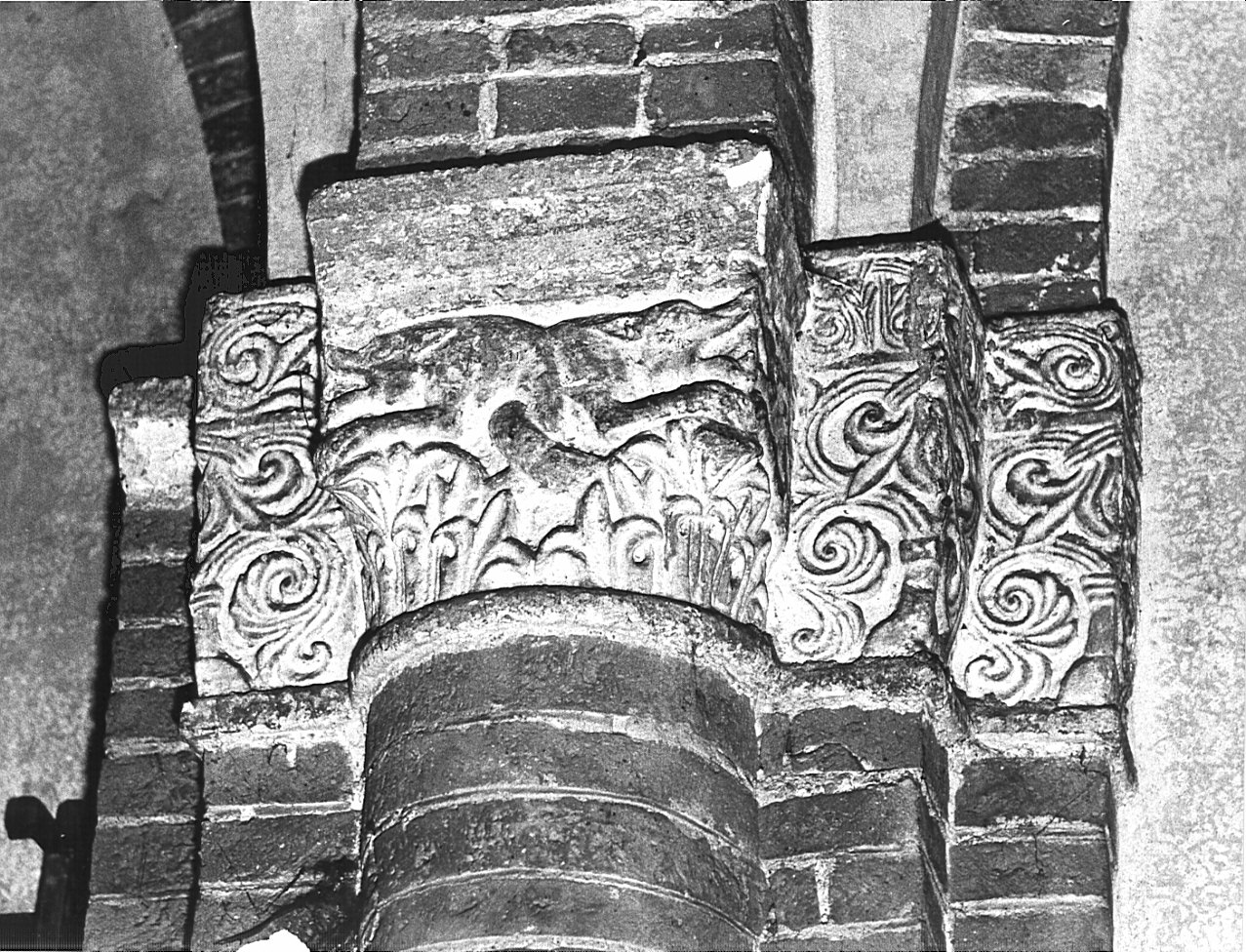 capitello, serie - bottega lombarda (sec. XII)