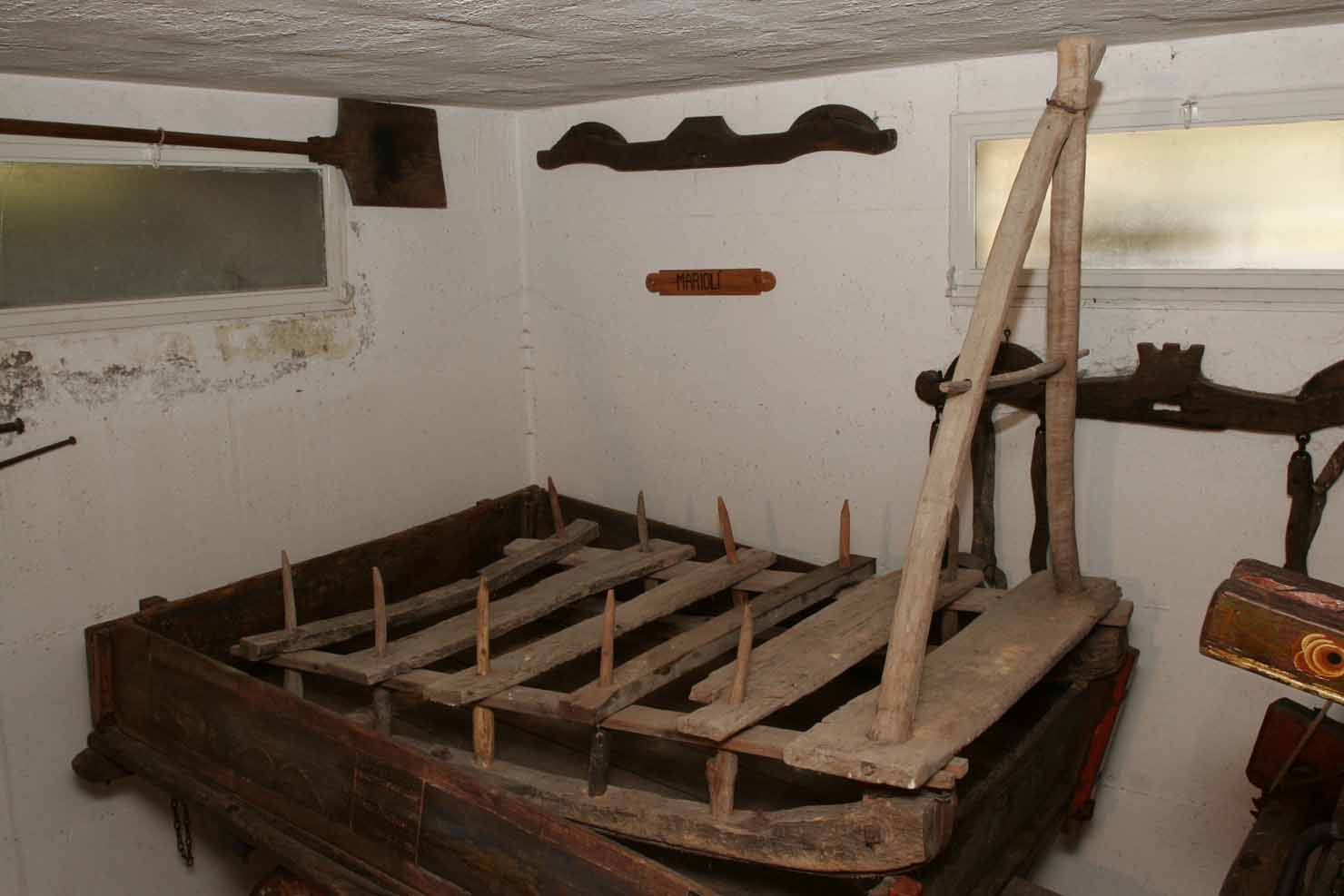 slitta - produzione marchigiana (secc. XIX/ XX)