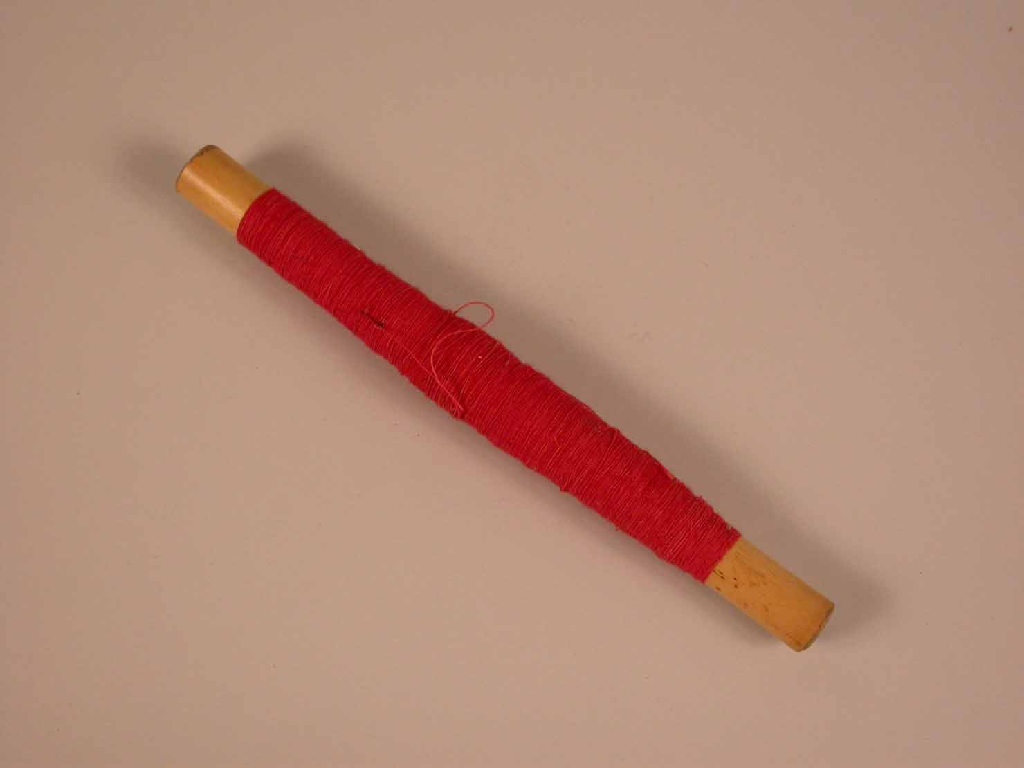 filo rosso con canna, strumento da laboratorio - manifattura conventuale (sec. XIX)