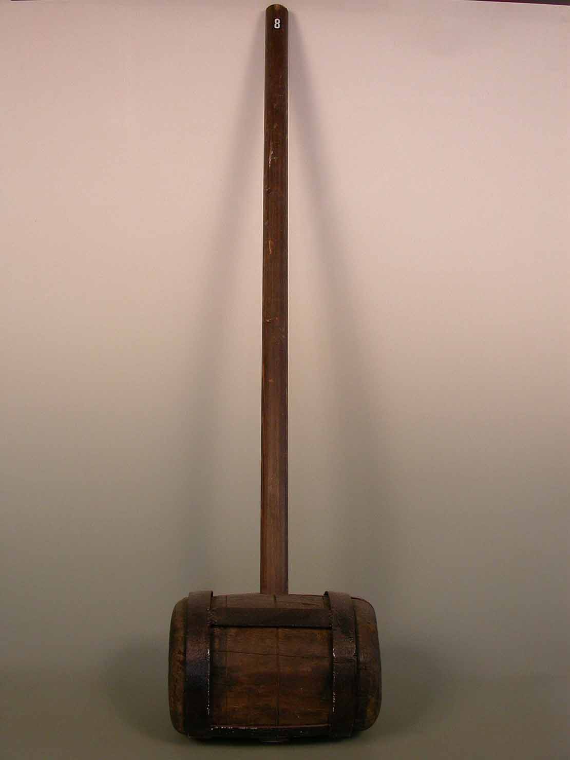 mazza di legno - produzione marchigiana (sec. XX prima metà)