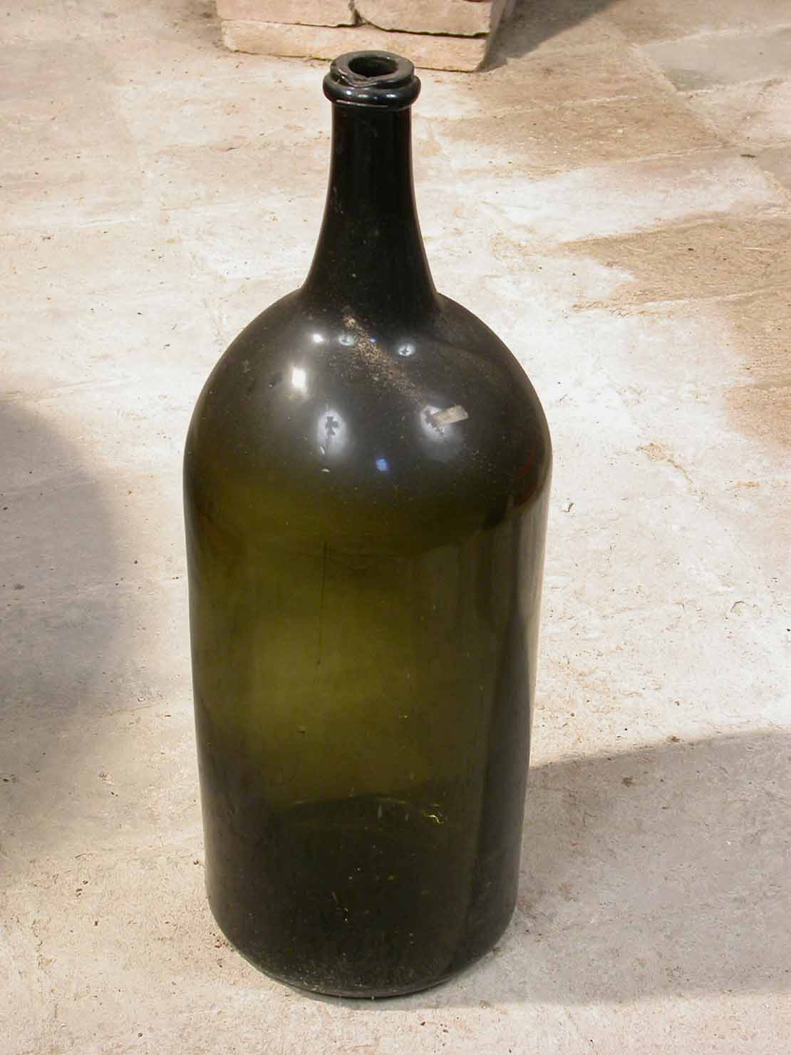 bottiglione - produzione marchigiana (sec. XX prima metà)