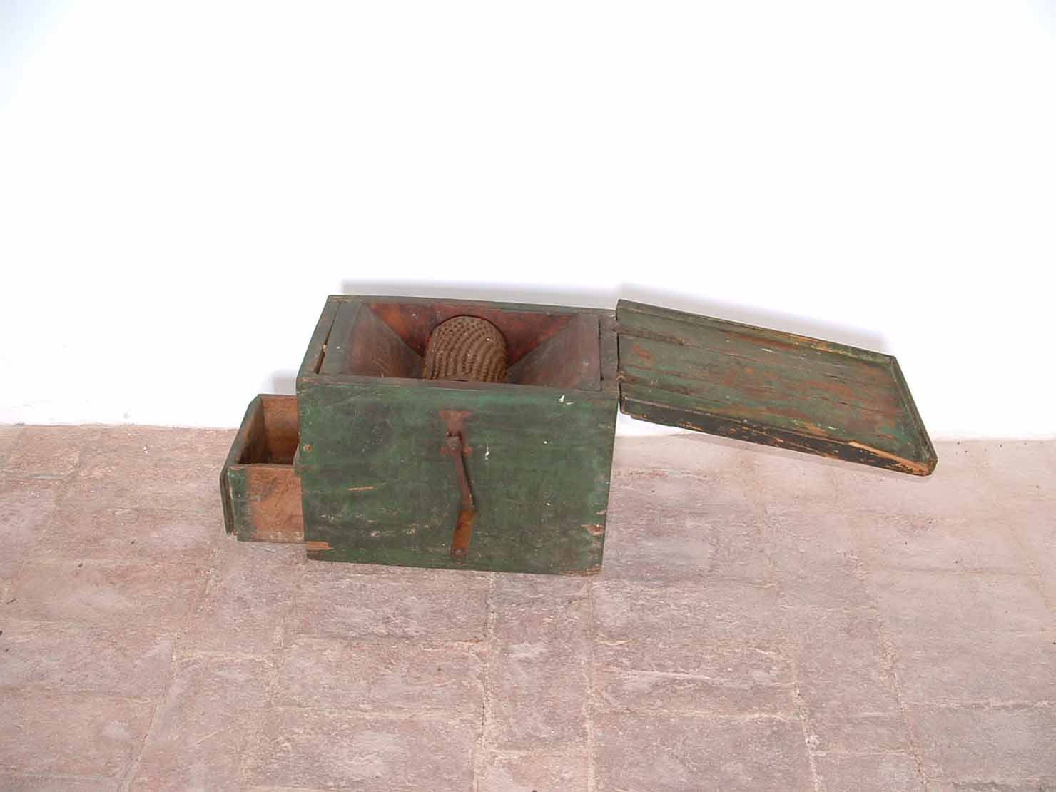 grattugia - produzione marchigiana (secc. XIX/ XX)