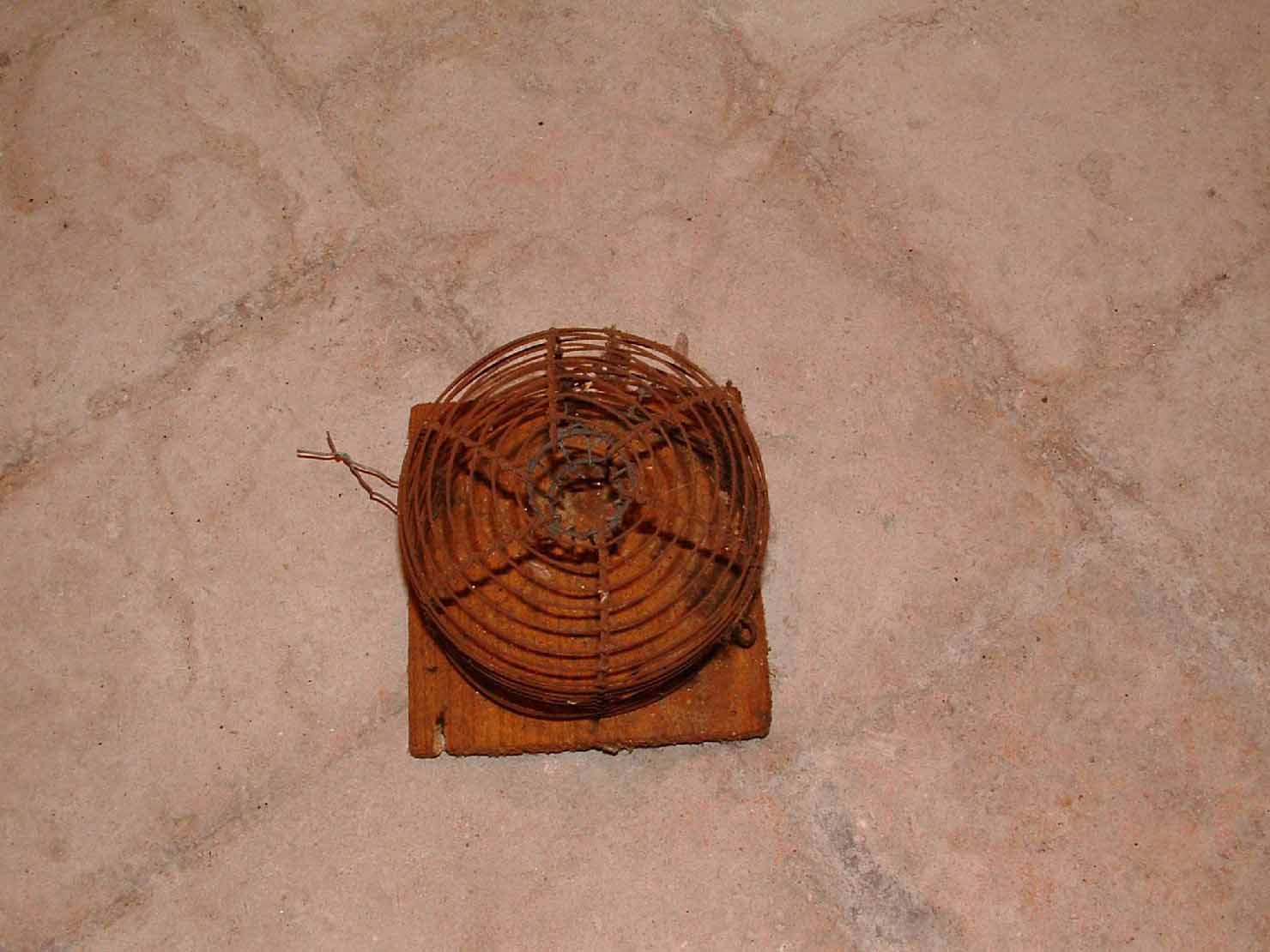 trappola per topi - produzione marchigiana (secc. XIX/ XX)