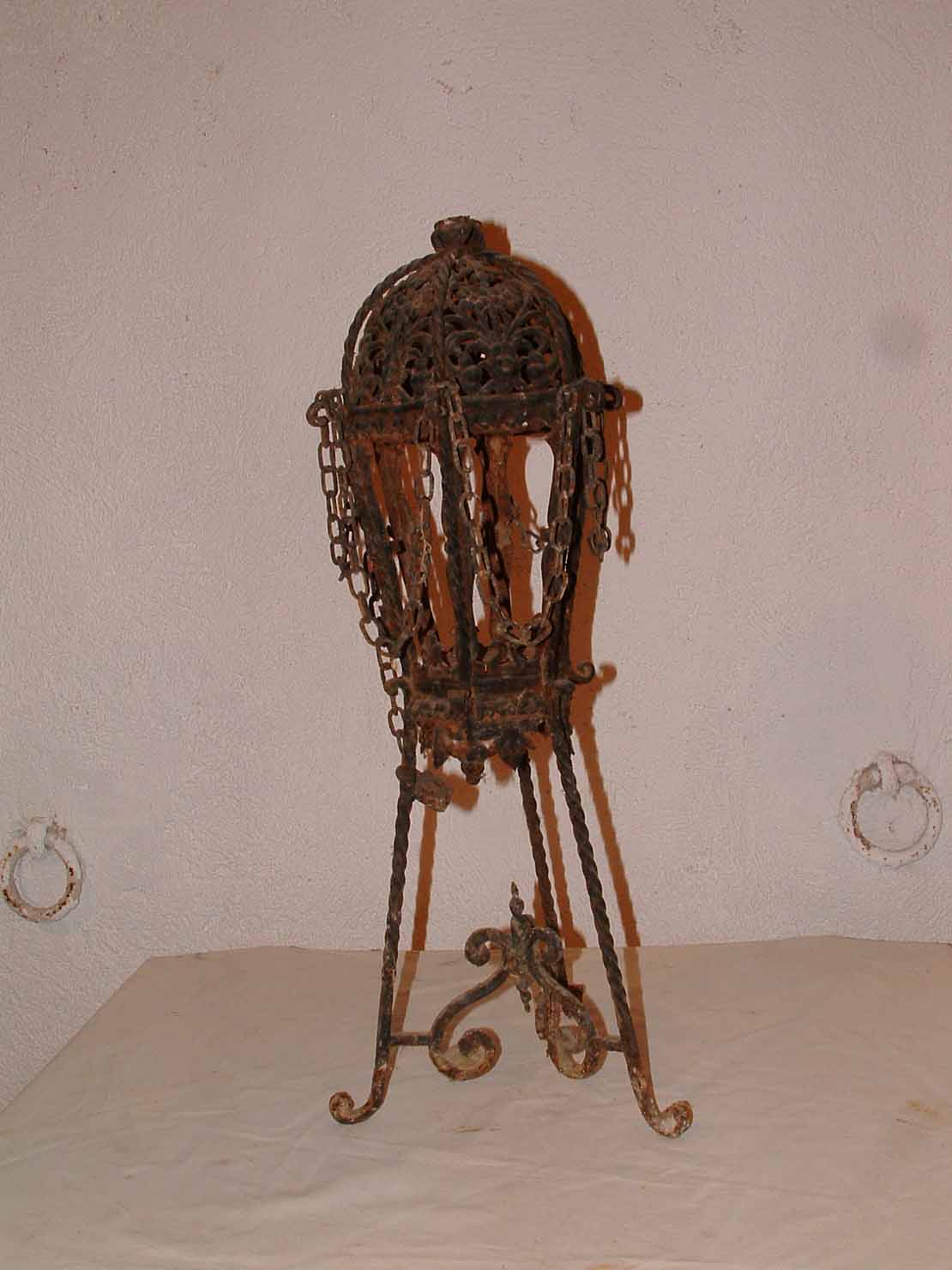 lanterna da cimitero - produzione marchigiana (secc. XIX/ XX)