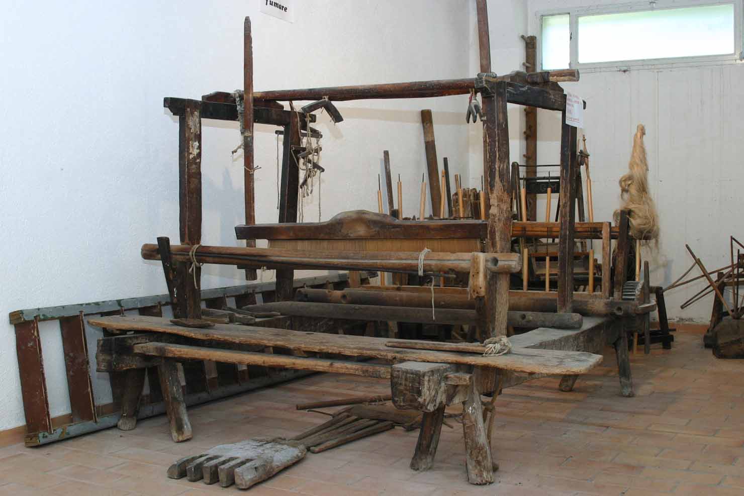 telaio a mano - produzione marchigiana (secc. XIX/ XX)