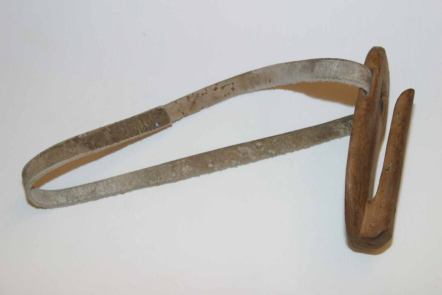 cinghia per attrezzi - produzione marchigiana (secc. XIX/ XX)