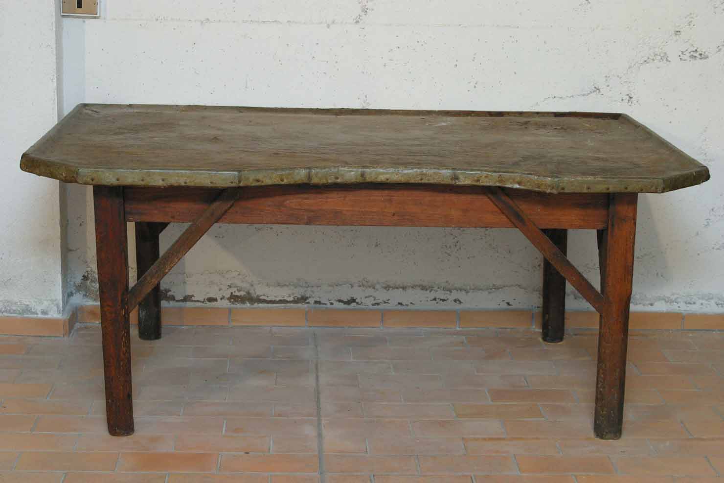 tavolo da norcino - produzione marchigiana (secc. XIX/ XX)