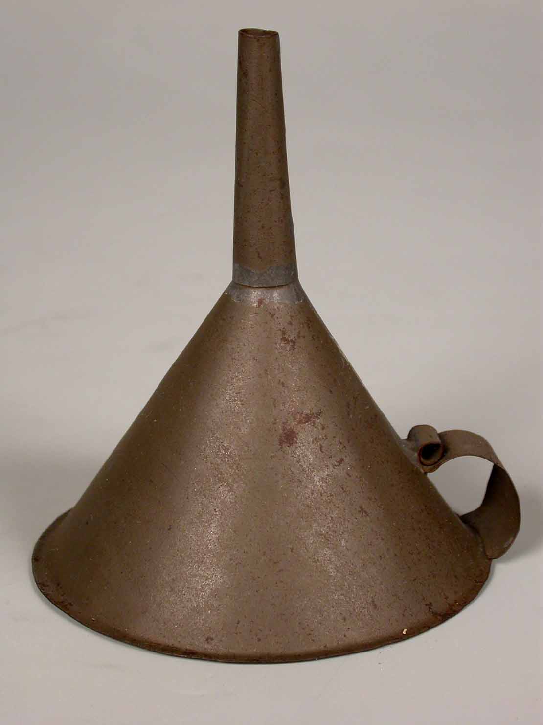 imbuto, utensile da spezieria - bottega marchigiana (sec. XIX)