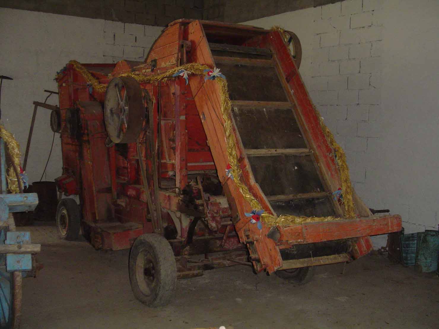 trebbiatrice meccanica - produzione marchigiana (sec. XX metà)