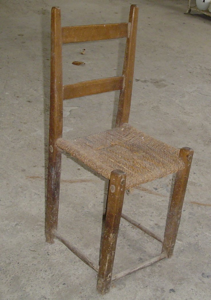 sedia - produzione marchigiana (sec. XX inizio)