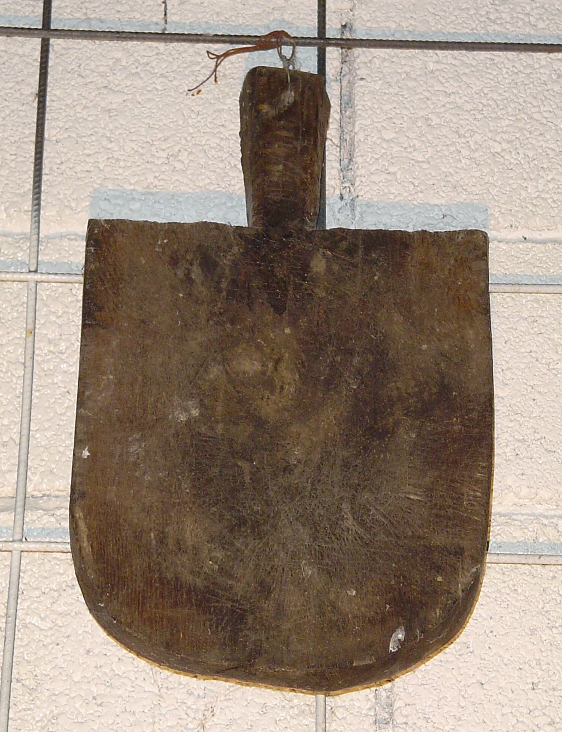 tavola battilardo - produzione marchigiana (sec. XX prima metà)