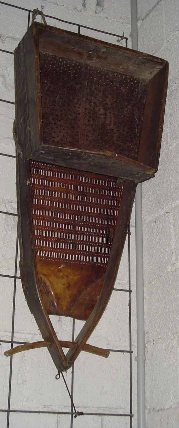 passapomodori - produzione marchigiana (sec. XX prima metà)