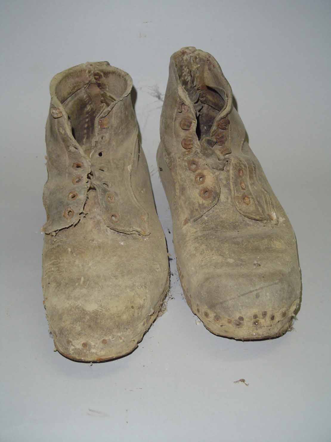 scarpone - produzione marchigiana (sec. XX prima metà)