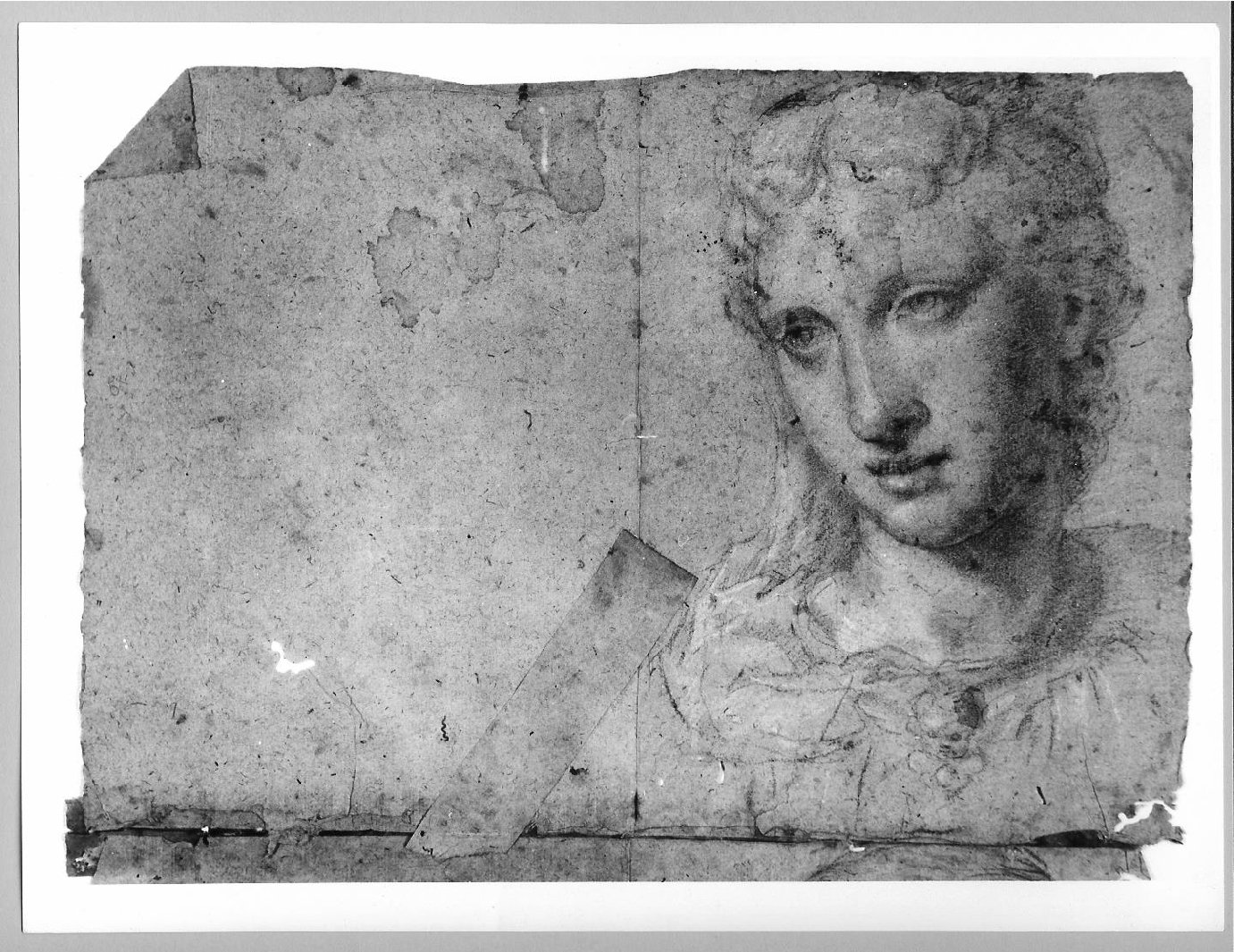 figura femminile (disegno) di Carsidoni Francesco (sec. XVII)