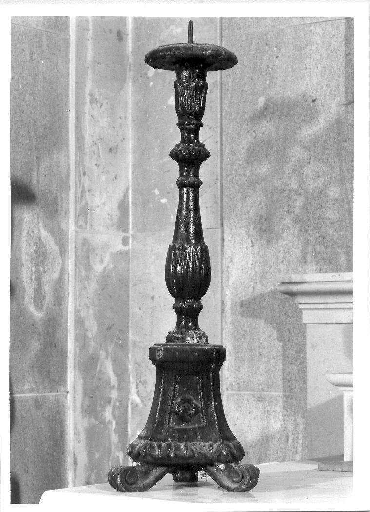 candeliere, serie - produzione marchigiana (sec. XIX)