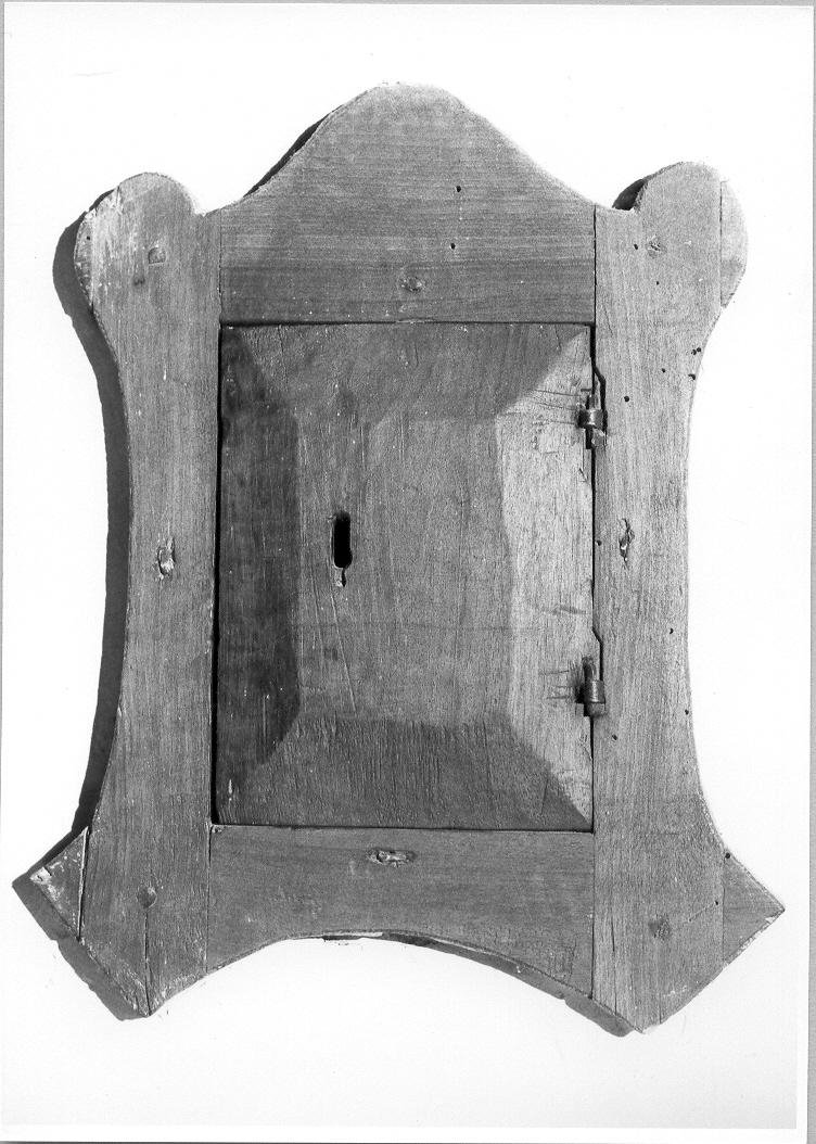 tabernacolo murale - bottega marchigiana (secc. XVII/ XVIII)