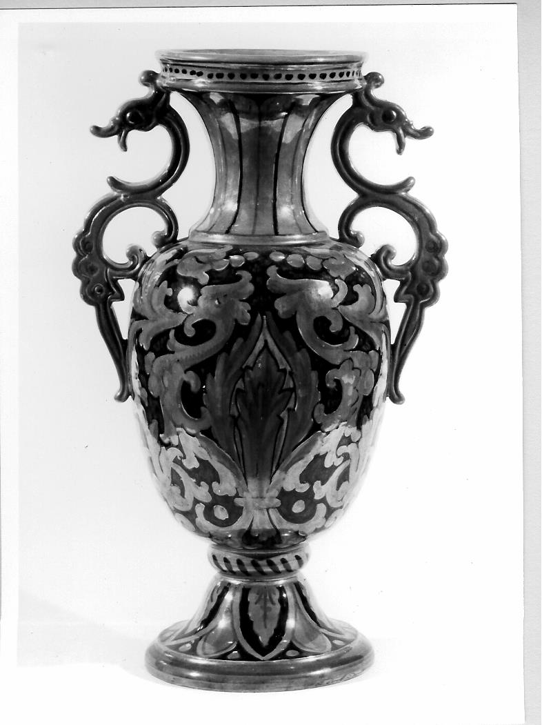 vaso da fiori, coppia - bottega umbra (metà sec. XX)