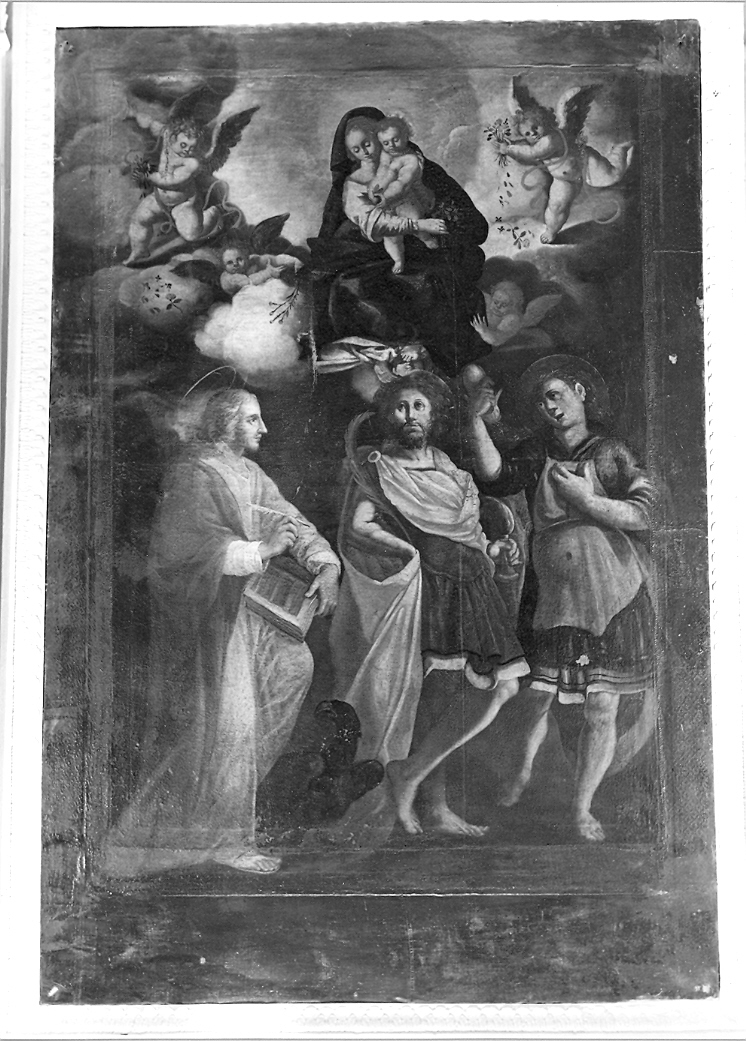Madonna con Bambino con San Giovanni Evangelista, San Crispino e San Crispiniano (dipinto) - ambito marchigiano (sec. XVII, sec. XVIII)