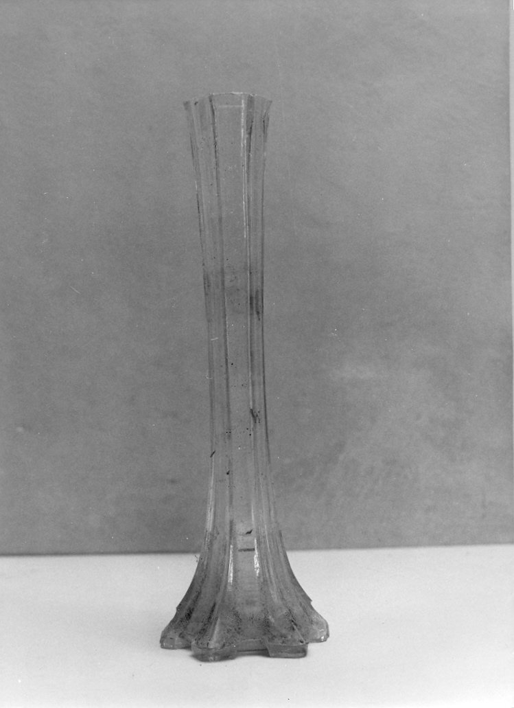 vaso - bottega marchigiana (prima metà sec. XX)