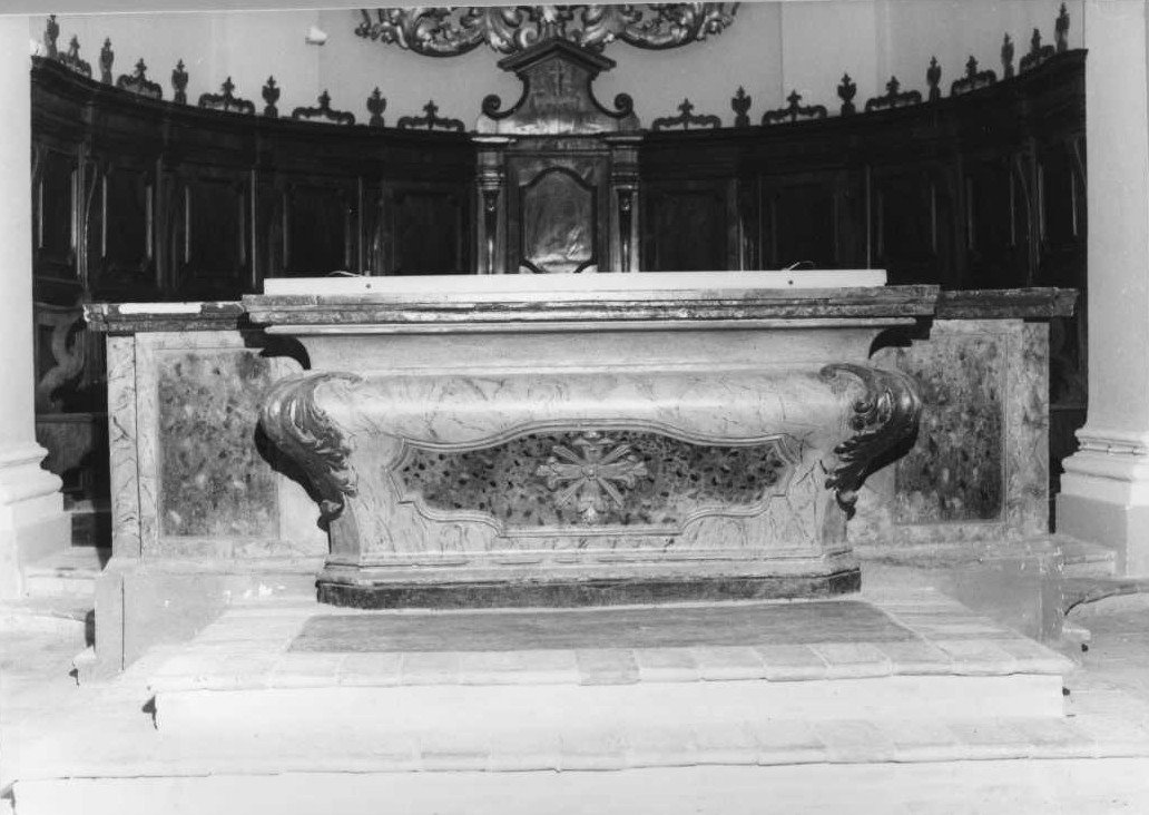 altare maggiore - bottega marchigiana (metà sec. XVIII)