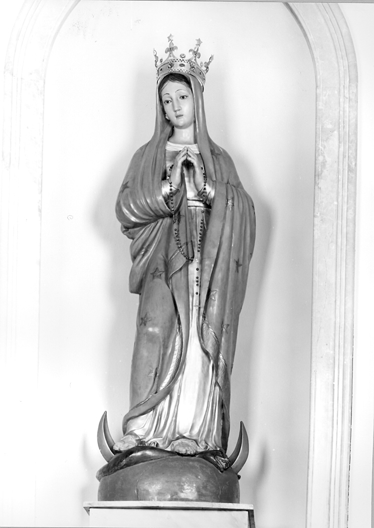 Madonna Immacolata (statua) di Mussner Giacomo Vincenzo (prima metà sec. XX)