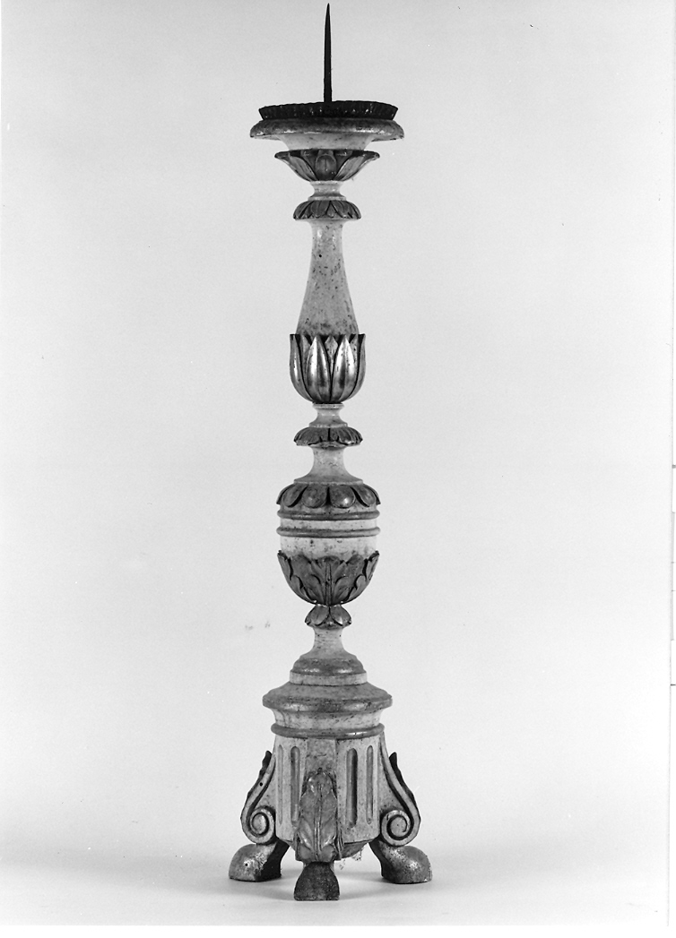 candeliere d'altare, serie - bottega marchigiana (seconda metà sec. XVIII)