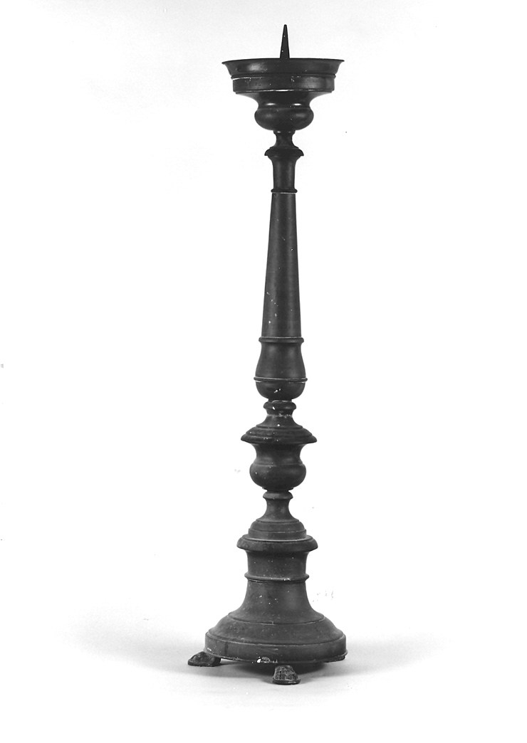 candeliere d'altare, serie - bottega marchigiana (primo quarto sec. XX)