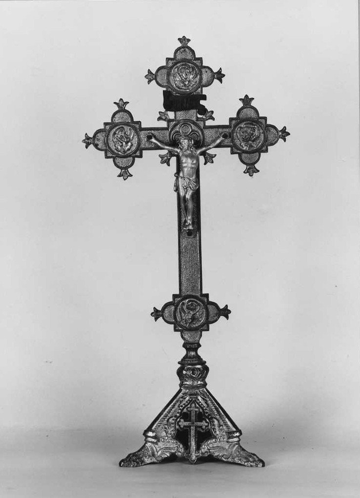 croce d'altare - bottega marchigiana (inizio sec. XX)