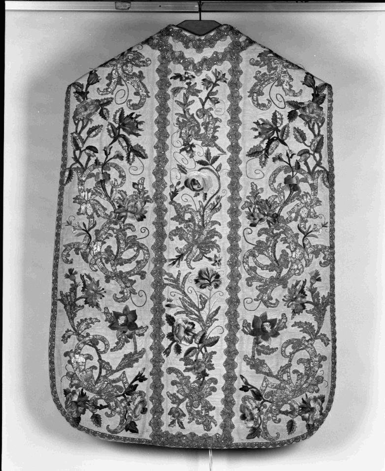 paramento liturgico, insieme - manifattura francese (sec. XVIII)