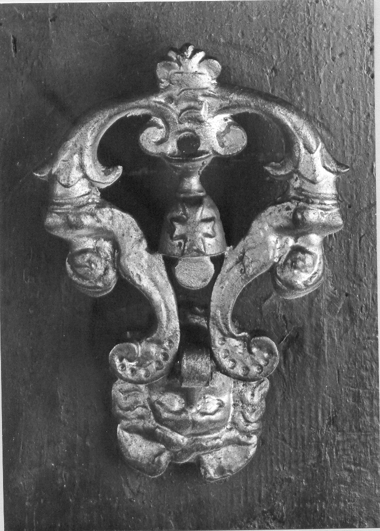 maniglia, serie - bottega marchigiana (inizio sec. XVII)