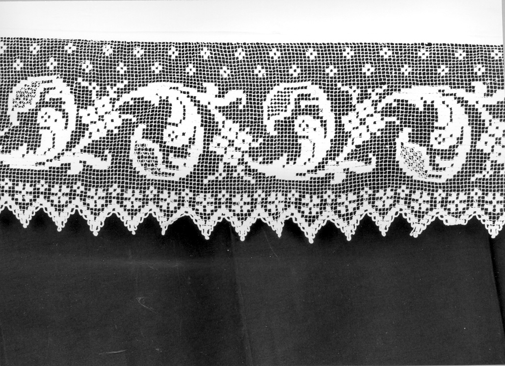 tovaglia d'altare - manifattura marchigiana (seconda metà sec. XIX)