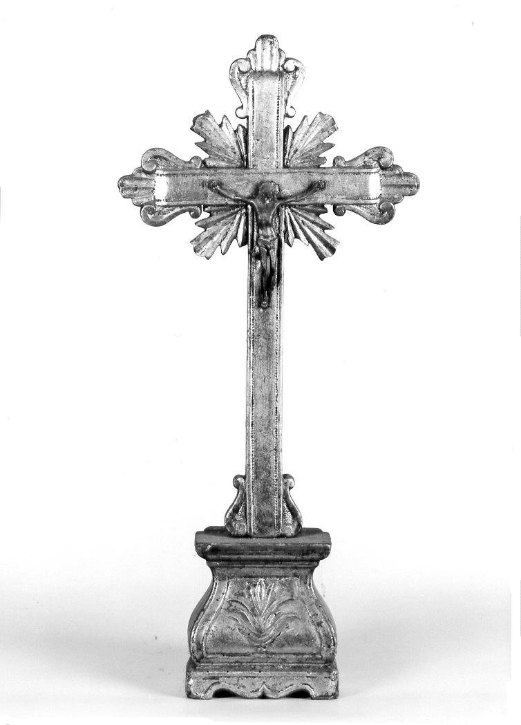 croce d'altare - bottega marchigiana (fine/inizio secc. XIX/ XX)