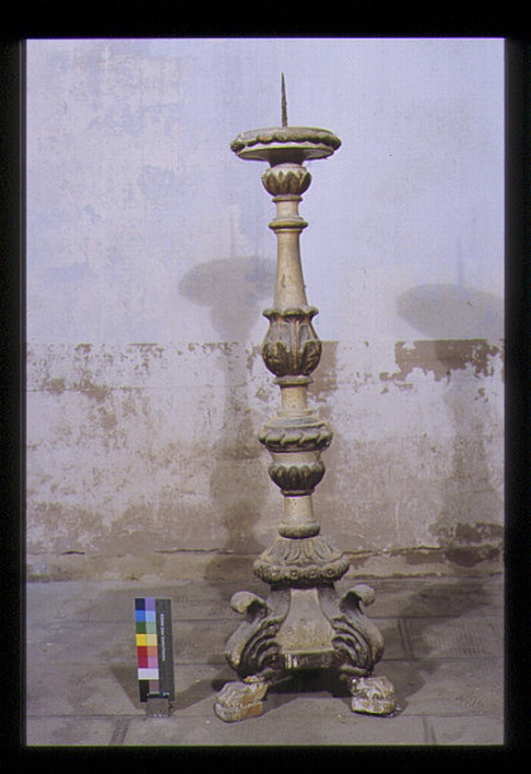candeliere d'altare, serie - ambito italiano (fine sec. XVIII)
