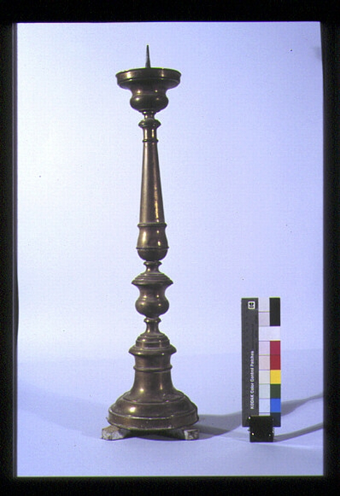 candeliere d'altare, serie - ambito italiano (inizio sec. XX)