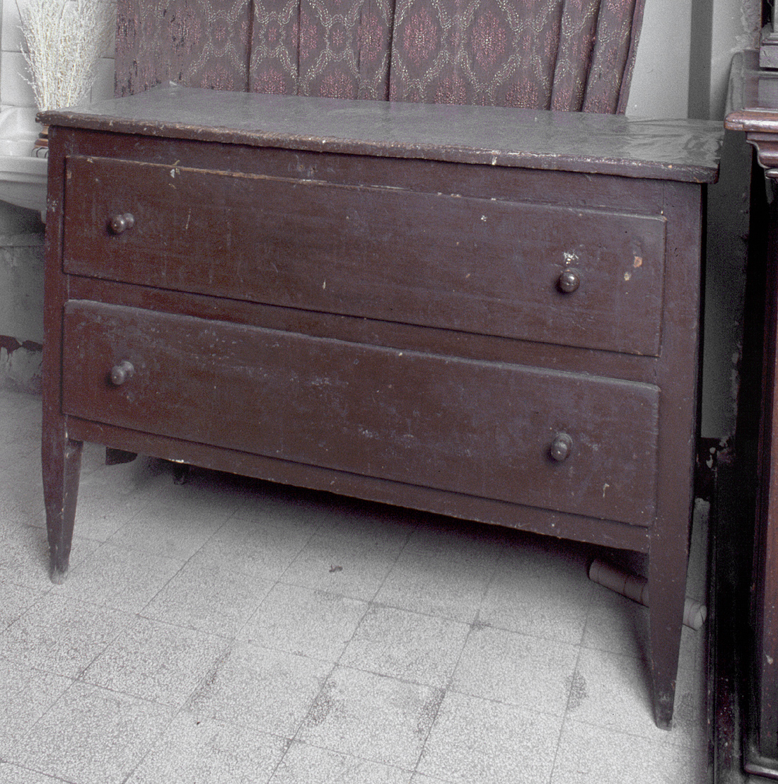 mobile - bottega marchigiana (seconda metà sec. XIX)