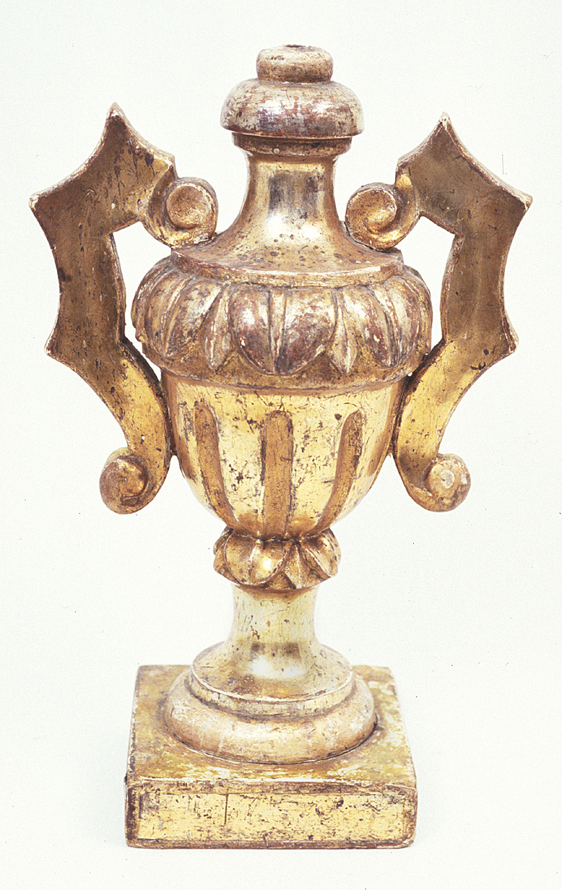 vaso d'altare con composizione floreale, serie - bottega marchigiana (seconda metà sec. XVIII)