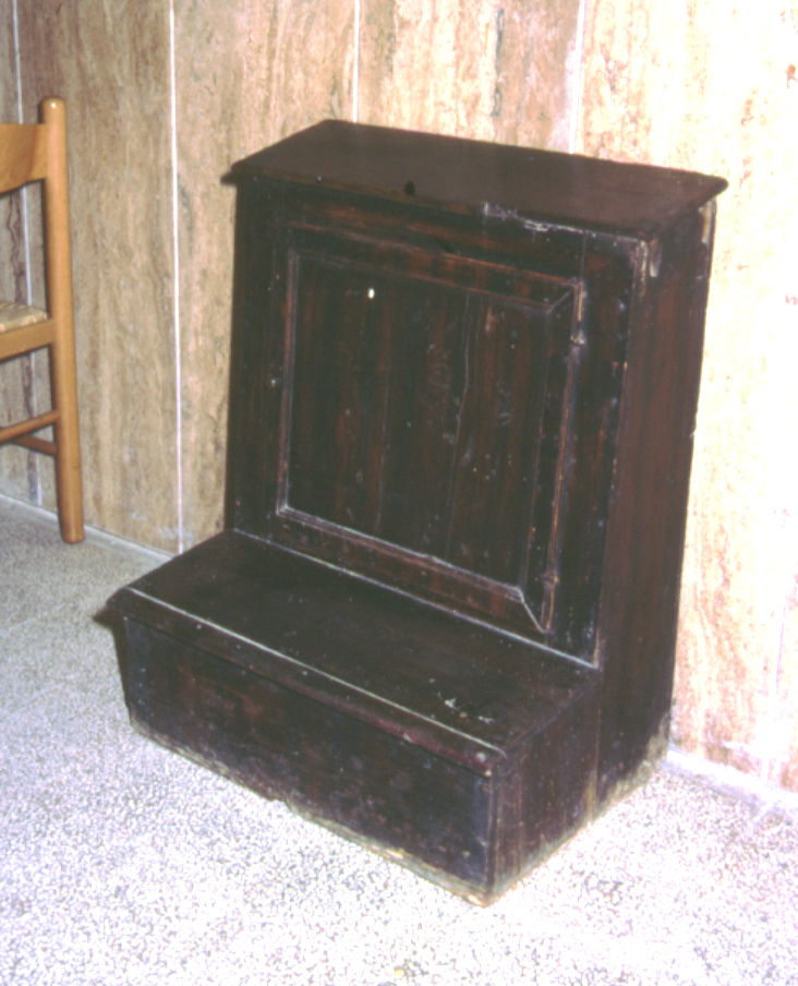 inginocchiatoio - bottega marchigiana (sec. XIX)