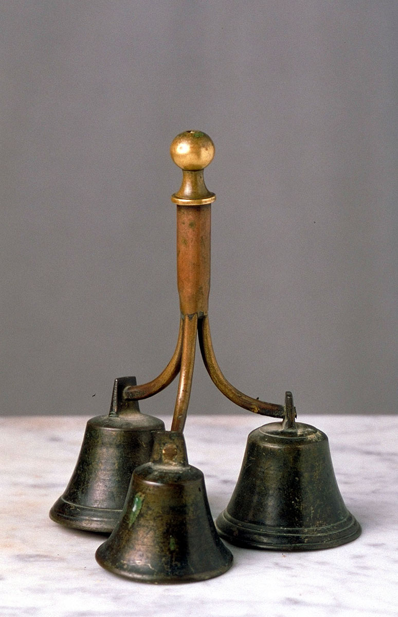 campanello d'altare multiplo - bottega marchigiana (fine sec. XIX)