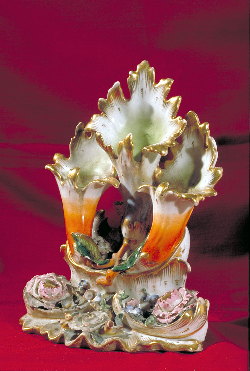 candelabro - a statuetta, serie - bottega italiana (prima metà sec. XX)