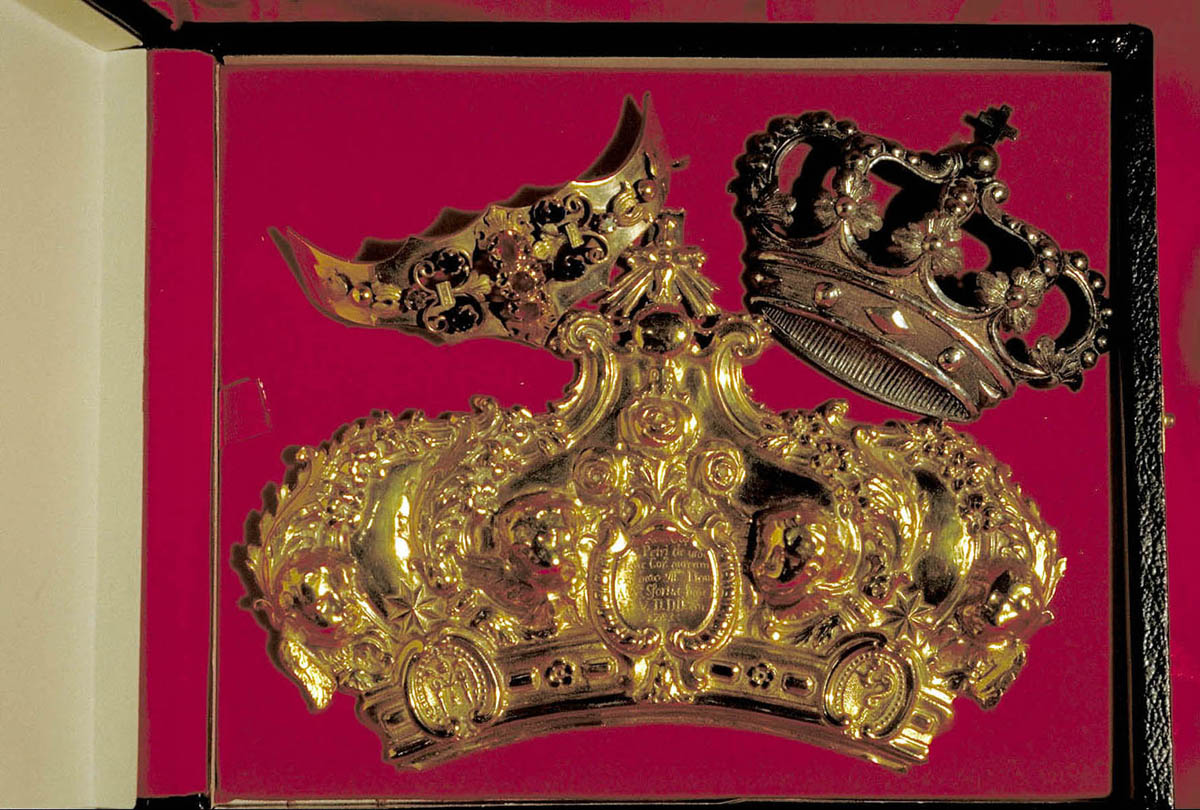 corona, serie - bottega marchigiana (ultimo quarto sec. XVIII)