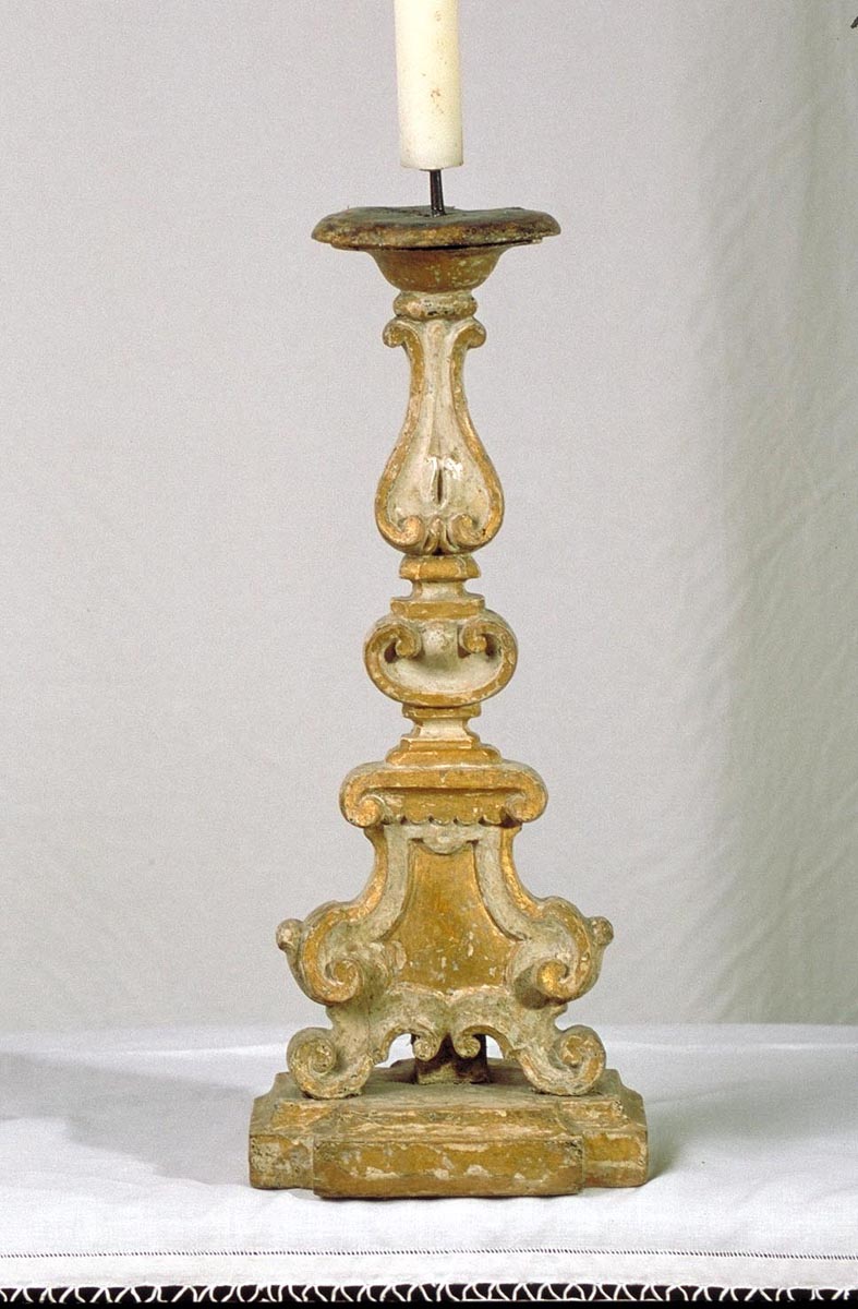 candeliere d'altare - bottega marchigiana (fine/inizio secc. XVIII/ XIX)