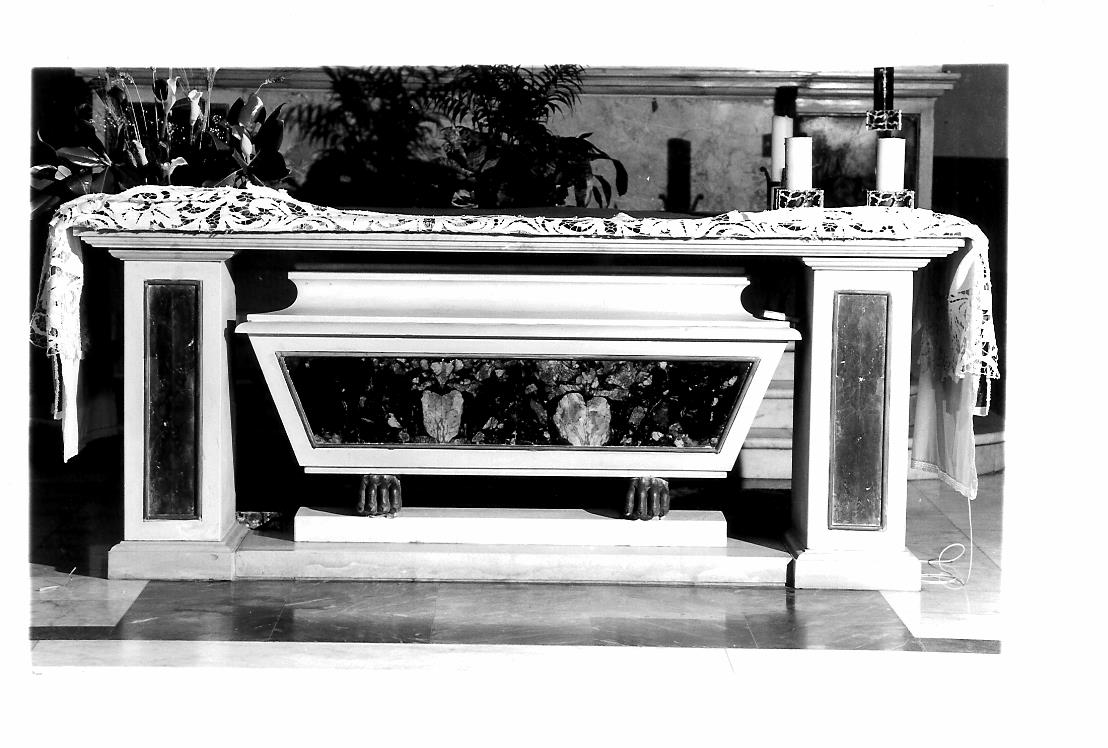 sarcofago - bottega marchigiana (primo quarto sec. XIX)