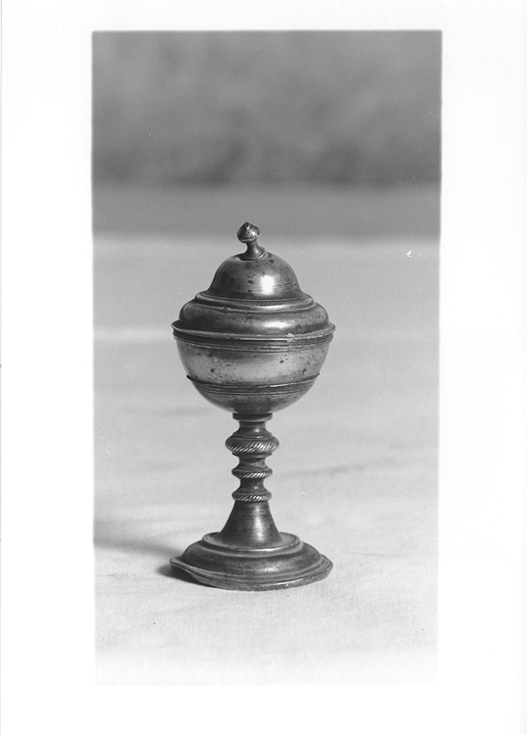 pisside da viatico - bottega marchigiana (sec. XVII)