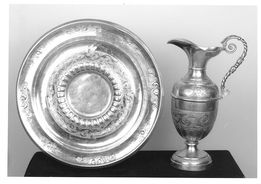 brocca, elemento d'insieme - bottega italiana (ultimo quarto sec. XIX)