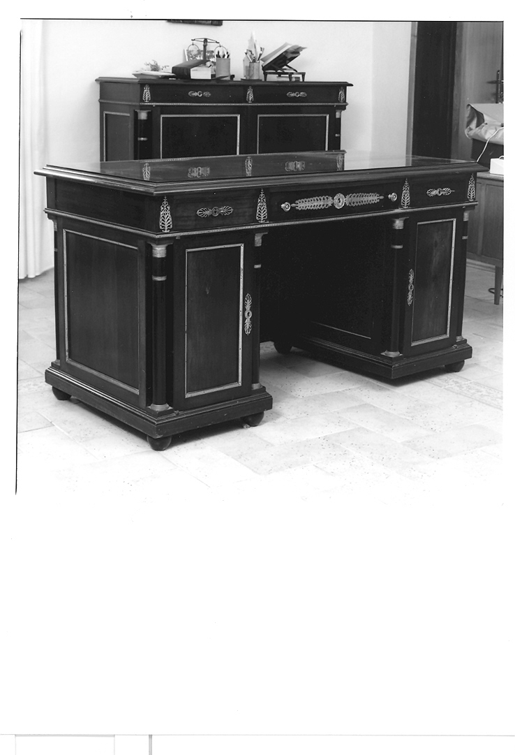 scrivania - bottega italiana (seconda metà sec. XIX)