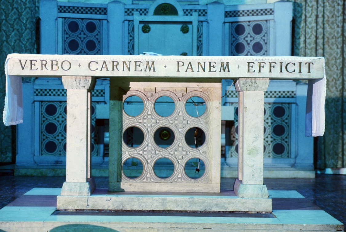 altare maggiore - bottega marchigiana (metà sec. XX)